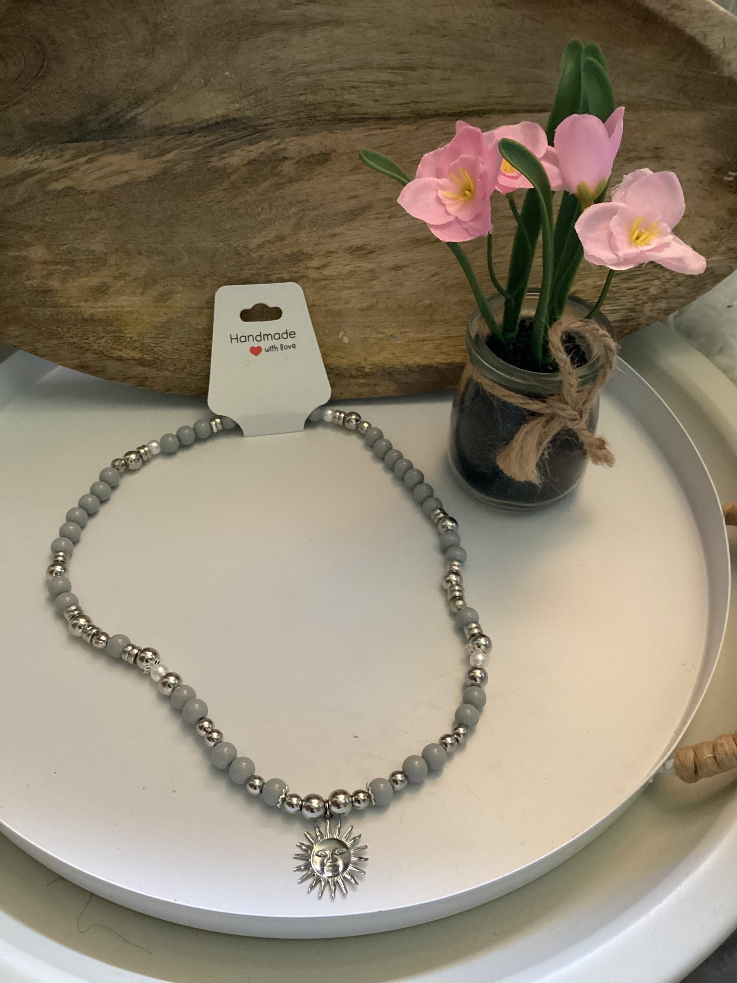 Collier avec pendentif soleil ☀️