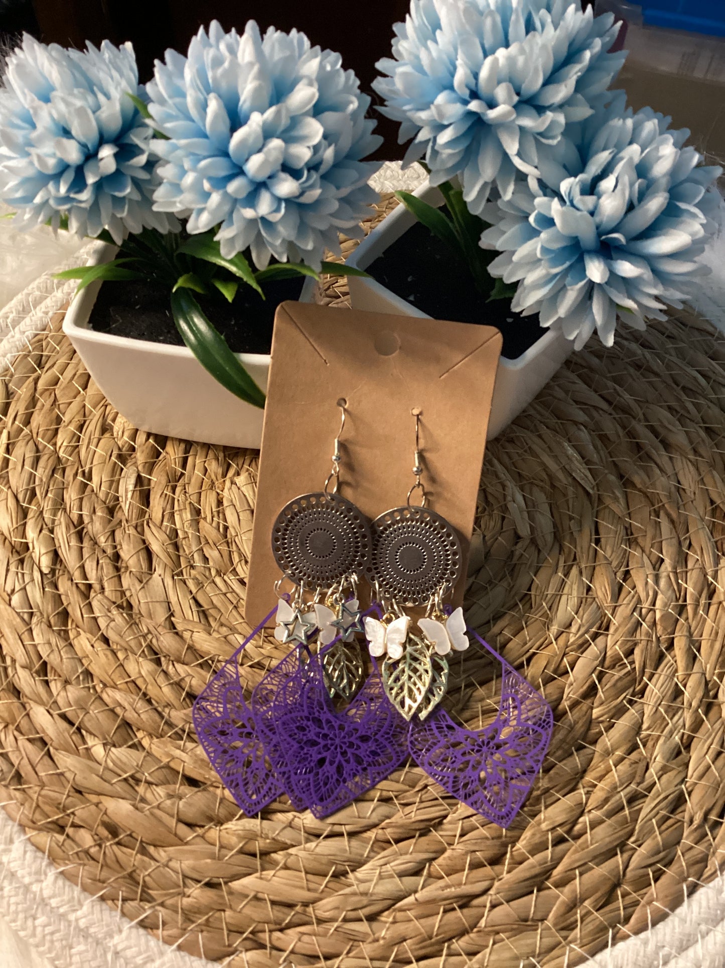 Boucles d oreille pendante violet